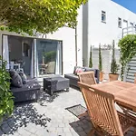 5 Oliver Court